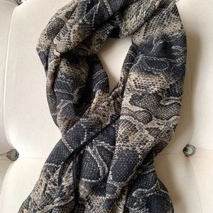 Scarf python print